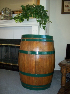 Green-banded wine barrel